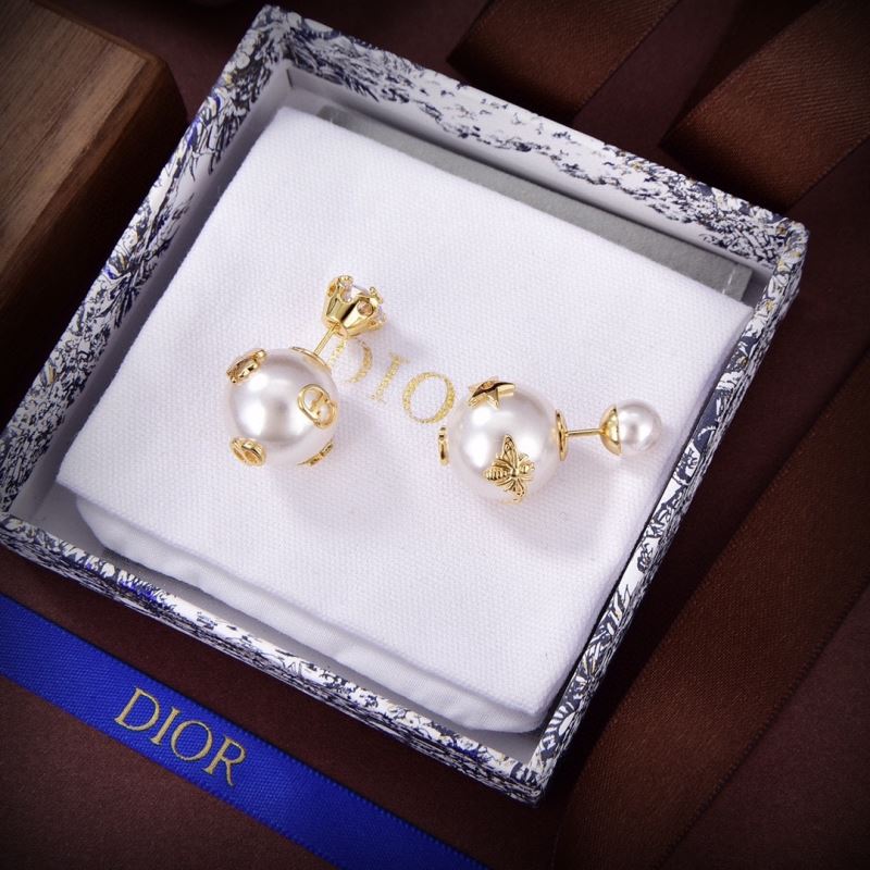 chr1st1an D10r earrings
